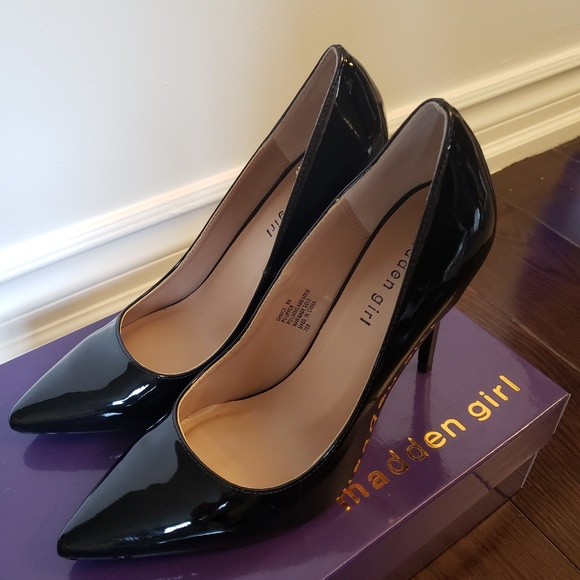 Madden Girl Ohnice Black Dress Pointed Pumps - Picture 2 of 7